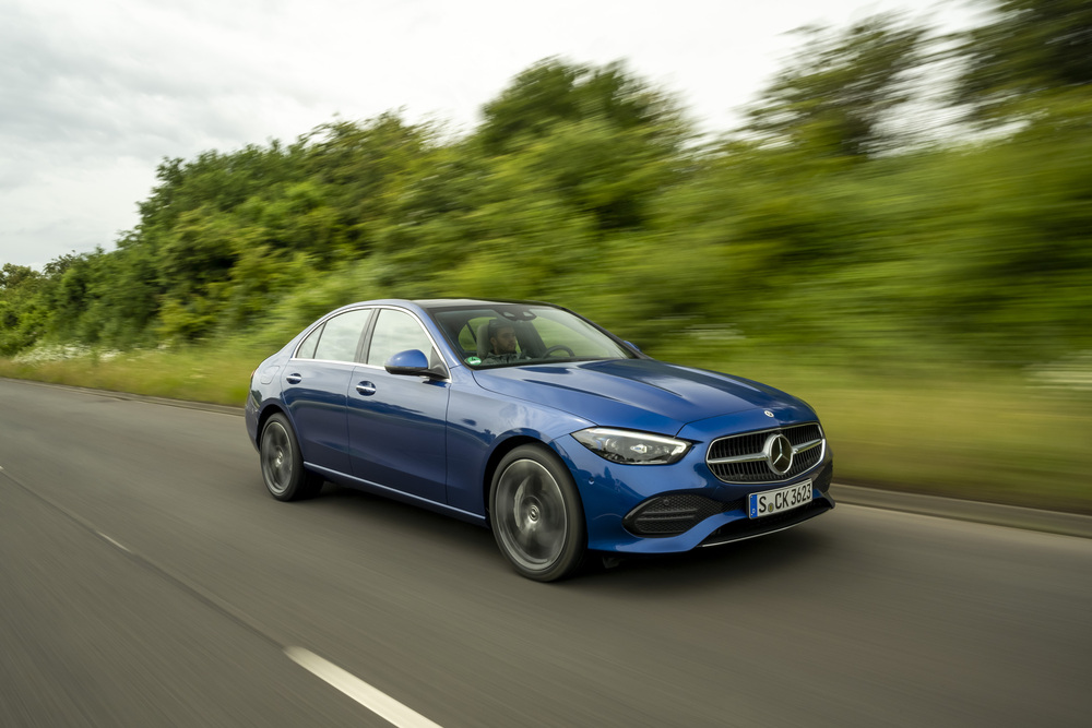 New Mercedes-Benz C-Class Plug-in Hybrid (PHEV) capable of up to 62 miles on a single charge